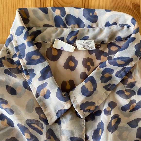 Mudd Sheer Cheetah Print Blouse - Picture 5 of 16
